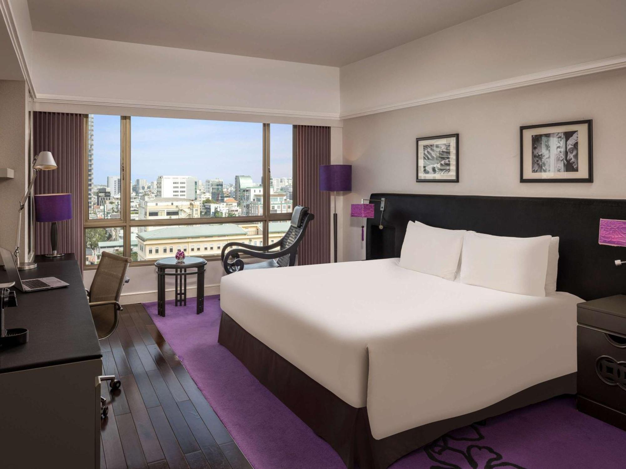 Sofitel Saigon Plaza Hotel Ho Chi Minh City Exterior photo